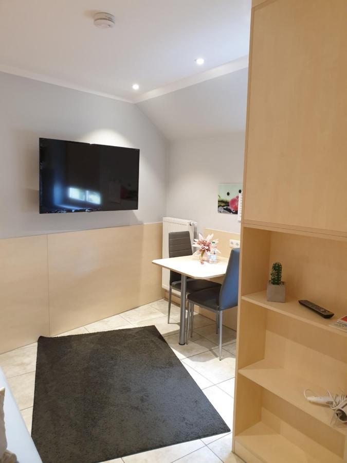Hausner'S Hotel- Studio Apartments Altenstadt an der Waldnaab エクステリア 写真